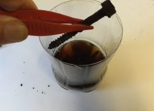 Disadvantages of Using Malt Vinegar to Remove Rust