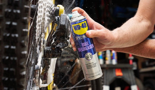 Is WD-40 a Degreaser