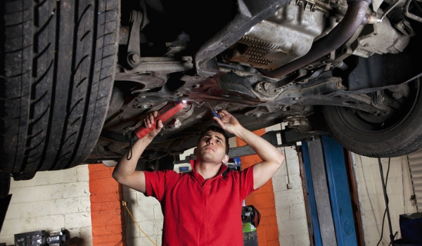 Renewing and Repairing the Rust Protection under Your Car